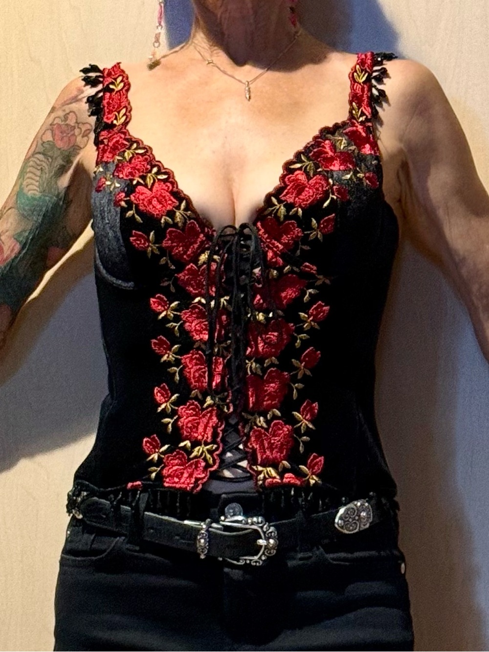 Vintage Victoria’s Secret Black Velvet Bustier Corset Rose Embroidery Beaded Y2K
